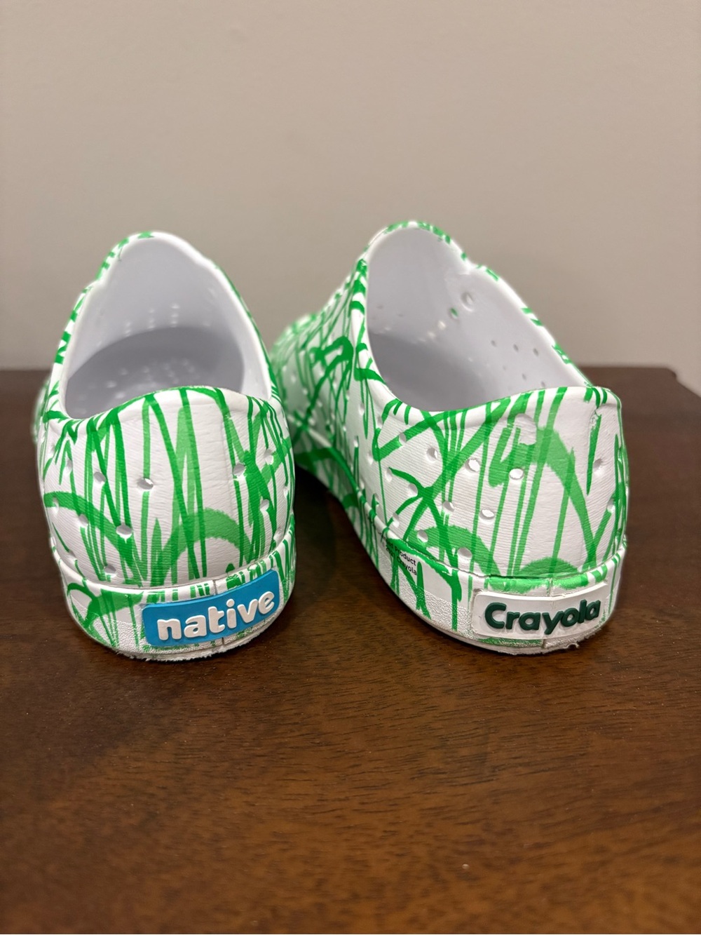 Native Kids White Slip-Ons with Green Grass Print
